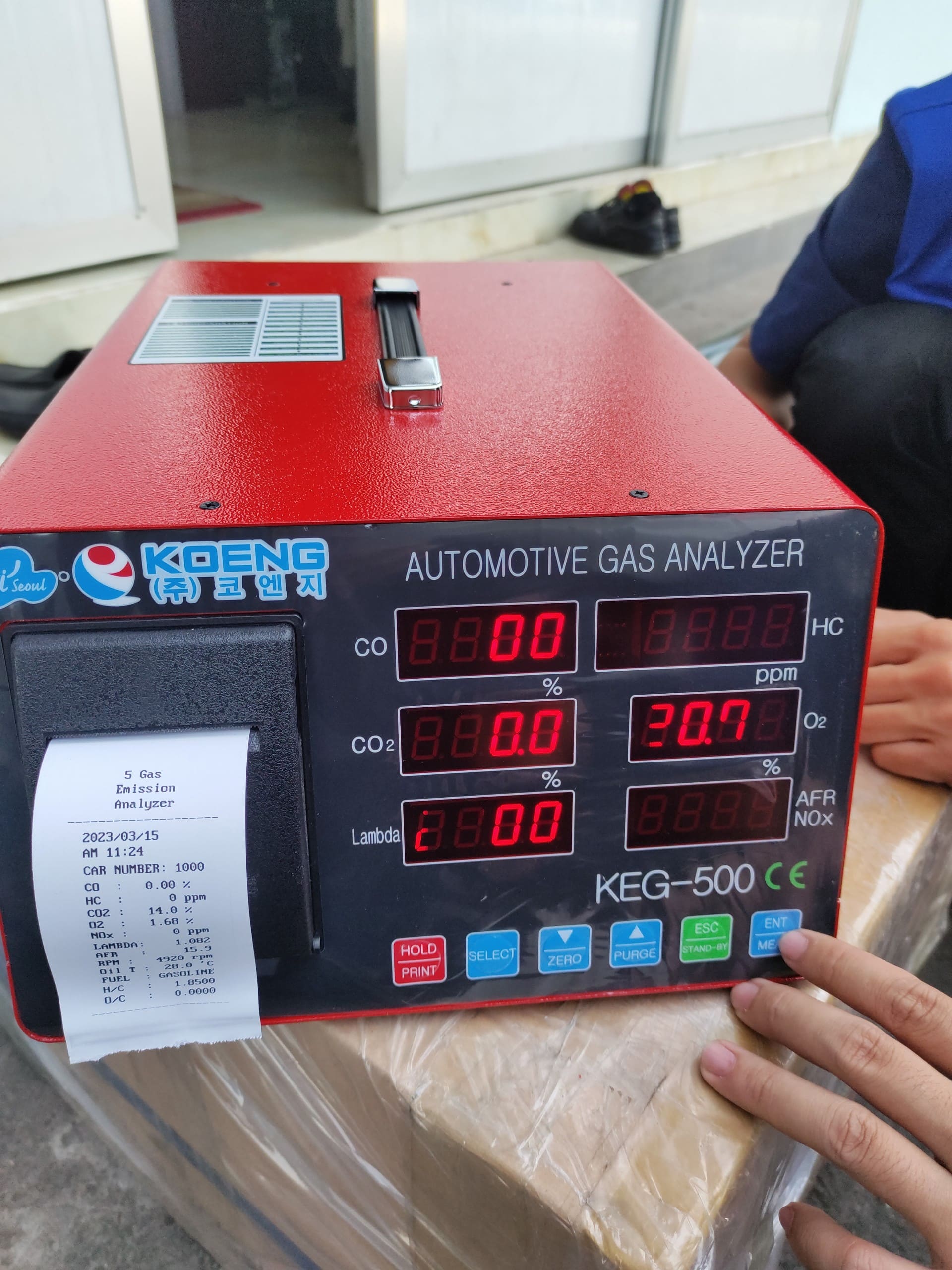 máy đo khí xả động cơ xăng