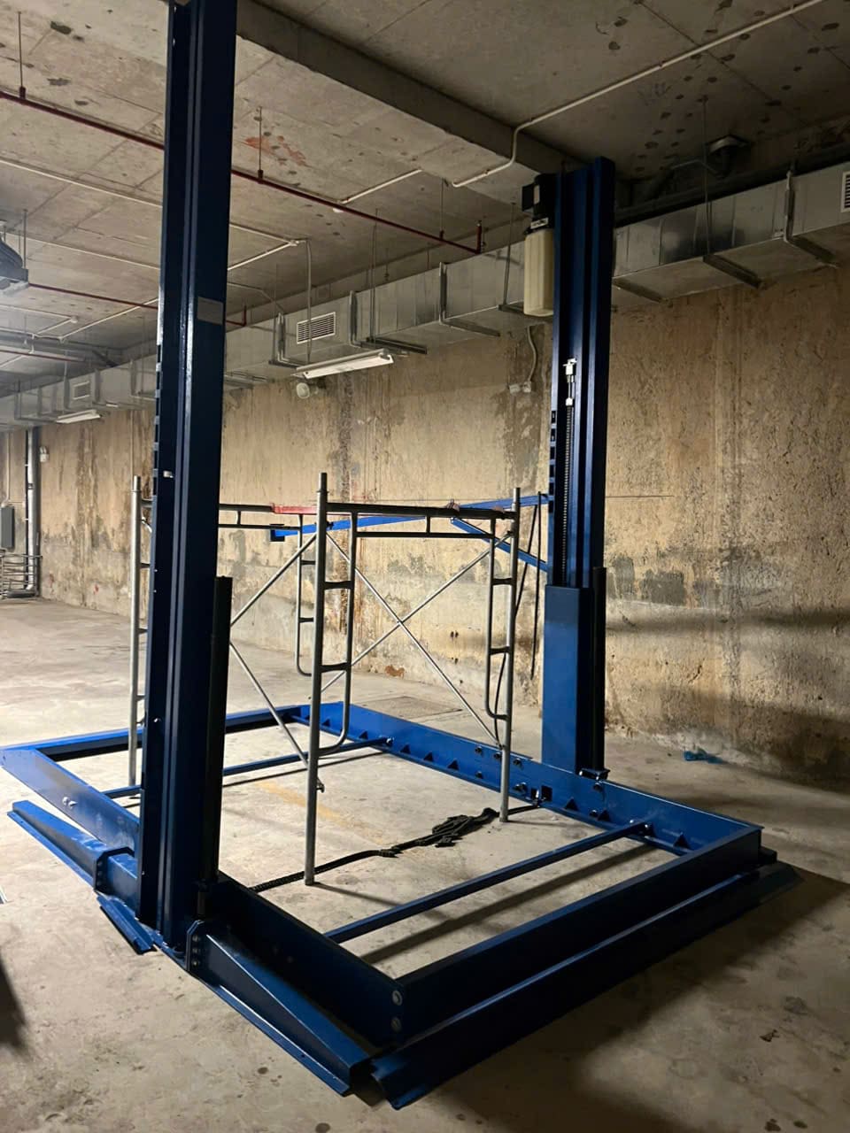 Cầu đỗ xe dạng 2 trụ chung cư