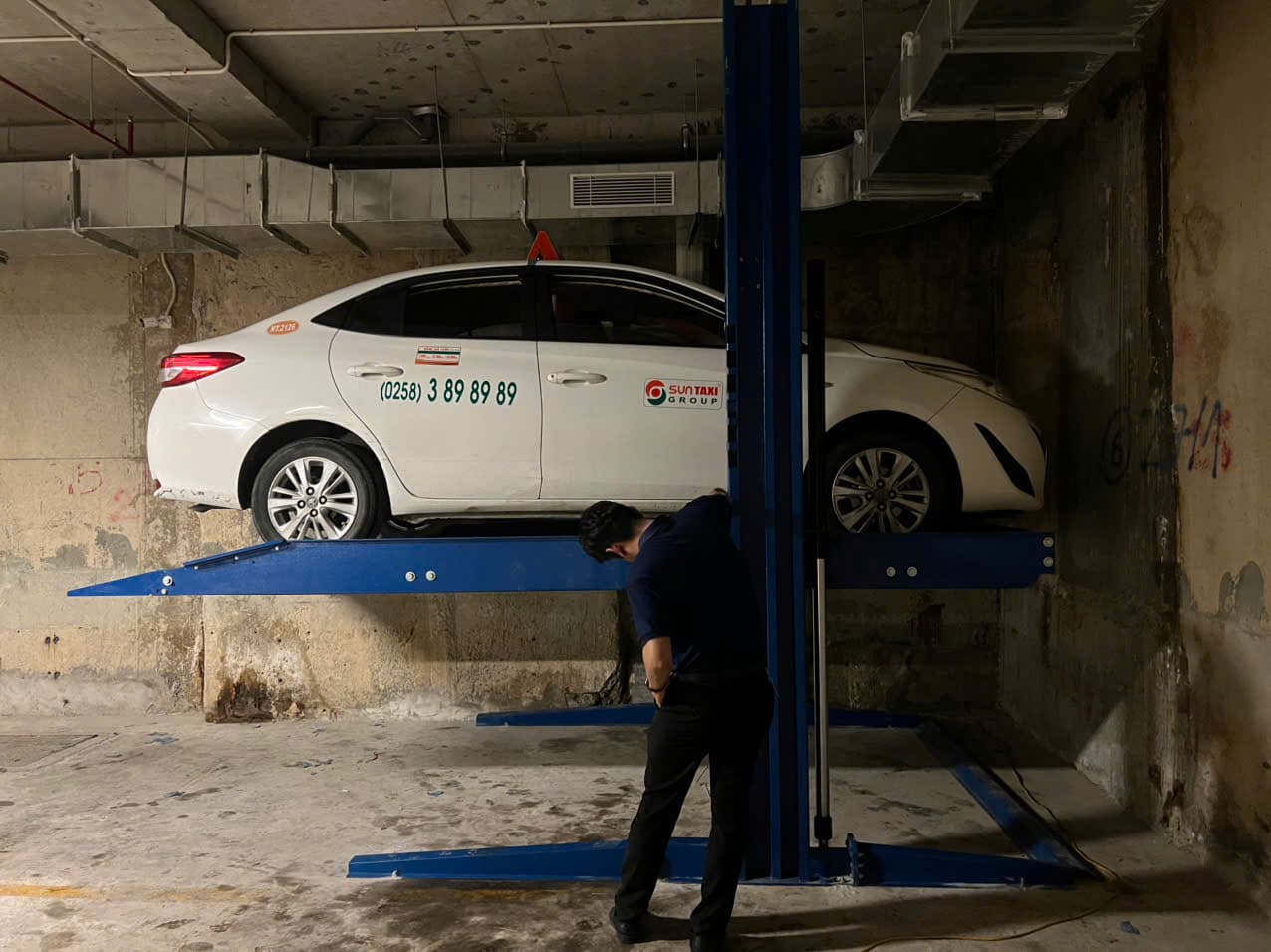 Cầu đỗ xe dạng 2 trụ