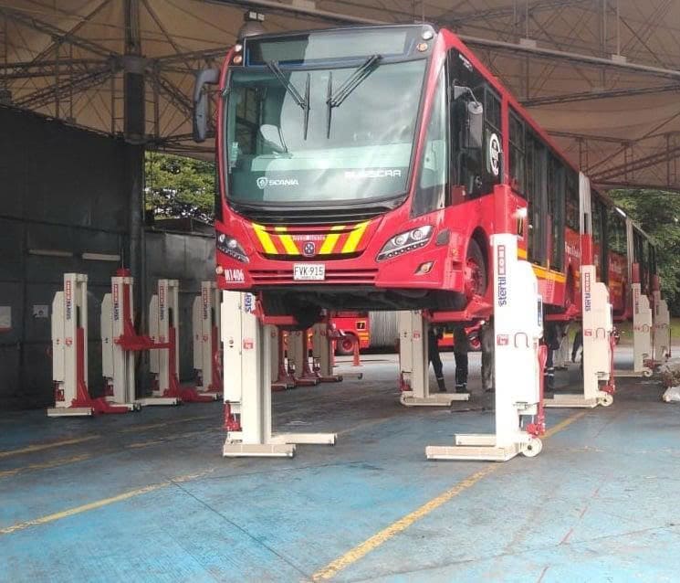 trụ nâng xe hạng nặng
