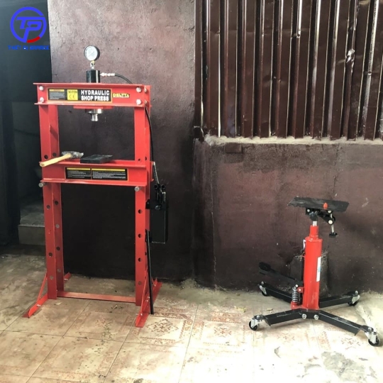 đội hộp số 2 tầng 600kg