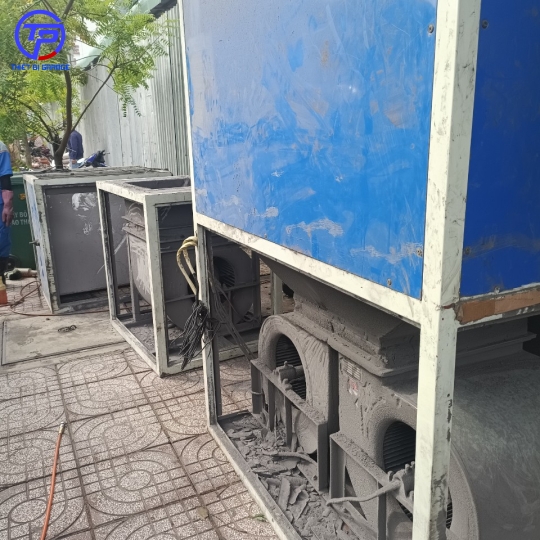 Dịch vụ vệ sinh phòng sơn ô tô, phòng sơn gỗ