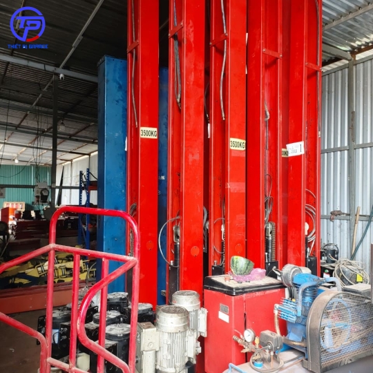 Cầu nâng 2 trụ cũ thanh lý Vĩnh Lộc