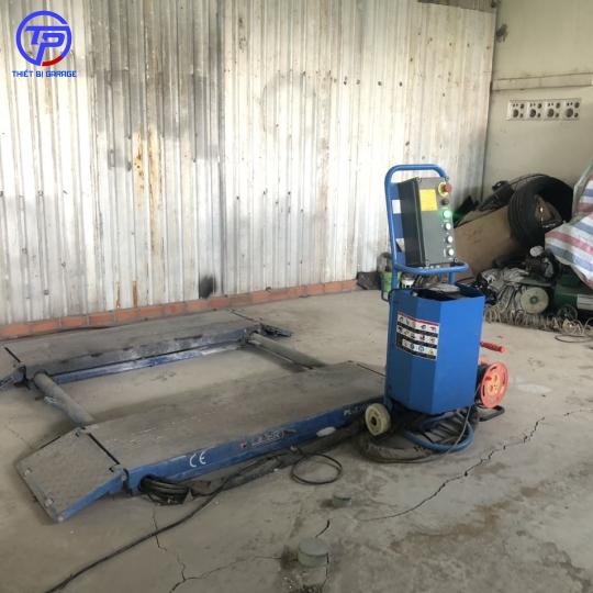 Thanh lý cầu nâng di động 3 tấn giá rẻ