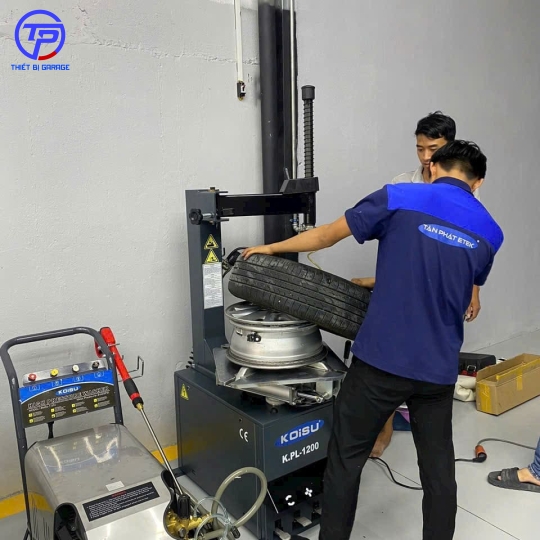 Máy ra vào vỏ xe máy kết hợp ô tô 21inch giá tốt K.PL-1200